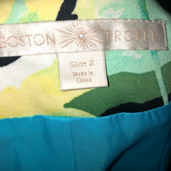 Boston Proper Floral Blazer. Size 2 - Picture 9 of 10